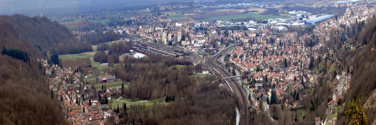 image-constructeur-terrain-padel-amberieu-en-bugey.webp Image Constructeur terrain padel Ambérieu-en-Bugey