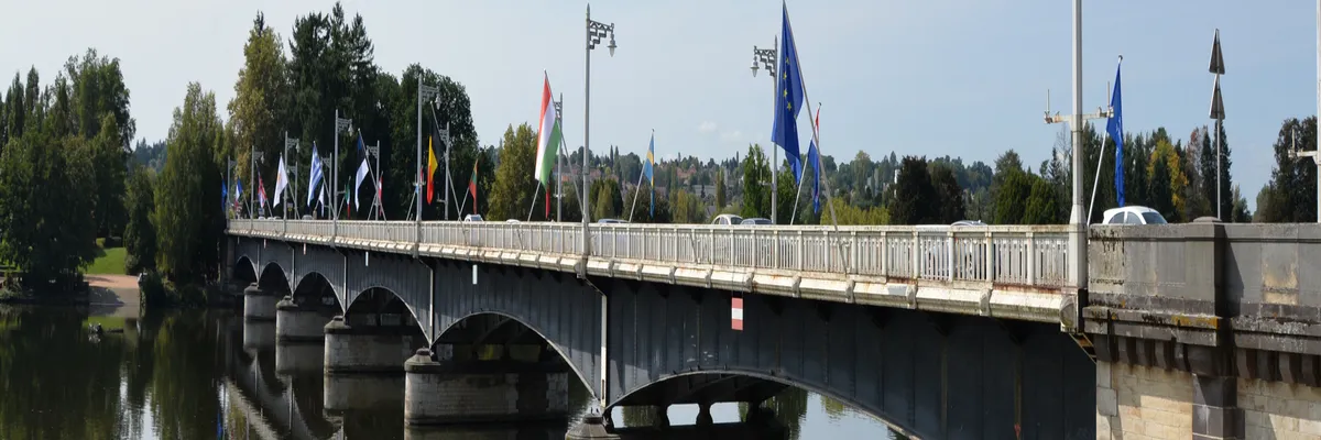 image-constructeur-terrain-padel-bellerive-sur-allier.webp Image Constructeur terrain padel Bellerive-sur-Allier