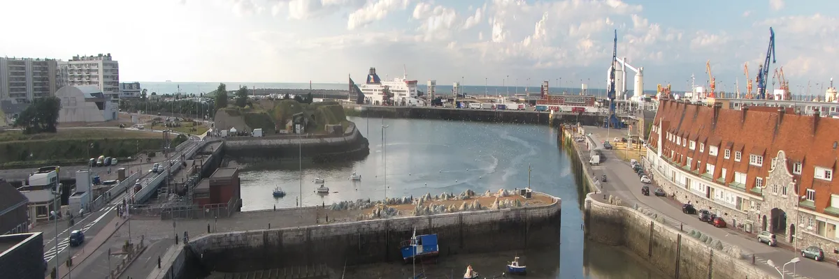 image-constructeur-terrain-padel-calais.webp Image Constructeur terrain padel Calais