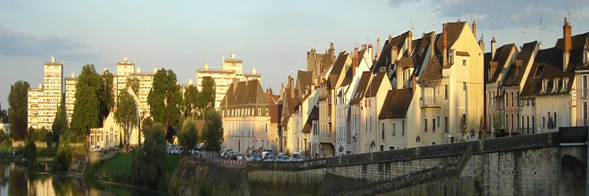 Image Constructeur terrain padel Chalon-sur-Saône