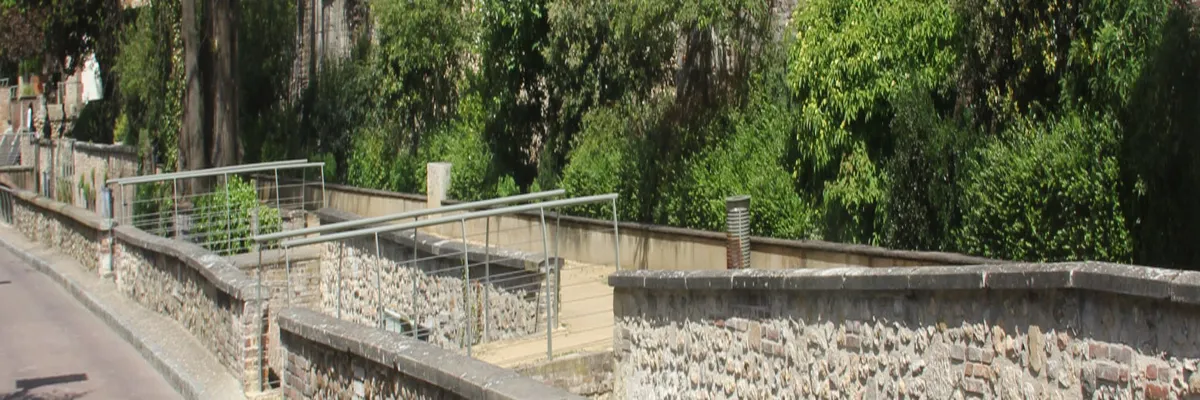 image-constructeur-terrain-padel-evreux.webp Image Constructeur terrain padel Évreux