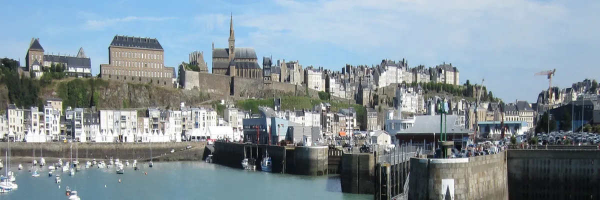 image-constructeur-terrain-padel-granville.webp Image Constructeur terrain padel Granville