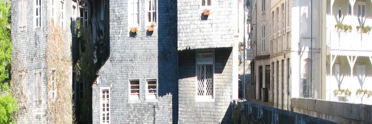 image-constructeur-terrain-padel-oloron-sainte-marie.webp Image Constructeur terrain padel Oloron-Sainte-Marie