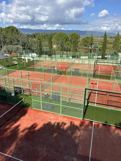 Image de Service Tennis Grenoble – Expert en construction, rénovation et entretien de courts et terrains de tennis à Grenoble
