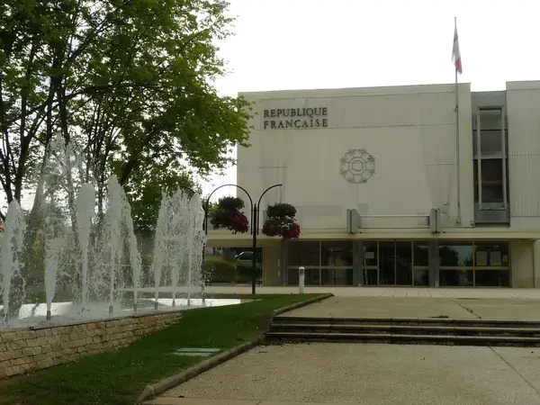 Fabricant Padel Constructeur terrain padel Saint-Yrieix-sur-Charente